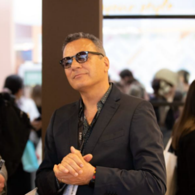 Tenda kesaksian pelanggan atas acara